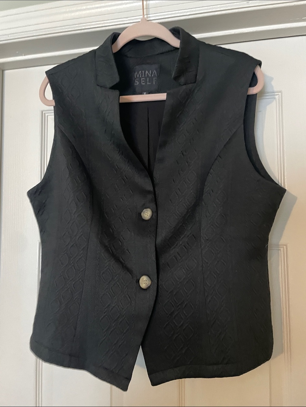 Mina Self Black Textured Sleeveless Vest - XL (runs small)